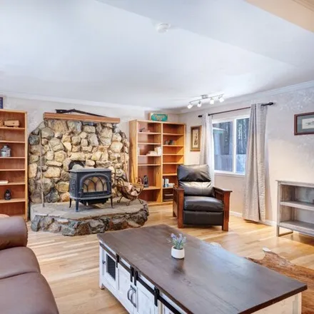 Image 4 - 1222 Tata Lane, Tahoe Valley, South Lake Tahoe, CA 96150, USA - House for sale