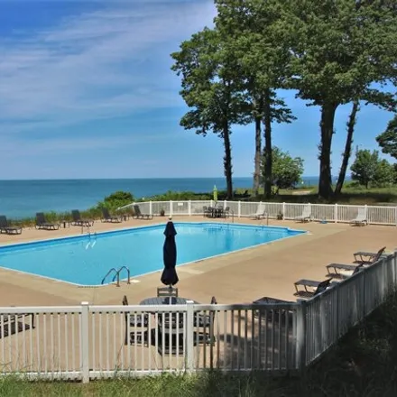 Image 2 - 76399 Haven Drive, South Haven Charter Township, MI 49090, USA - House for sale