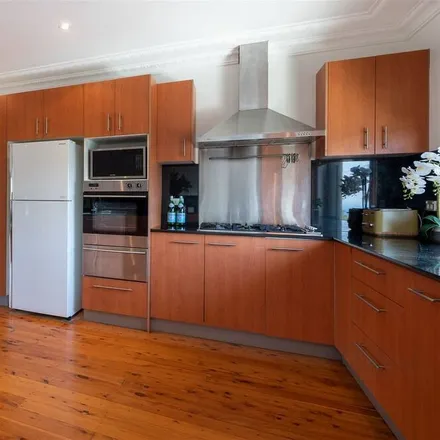 Image 5 - Kiama Heights NSW 2533, Australia - House for rent