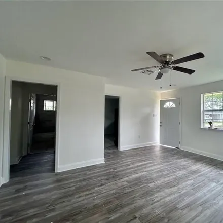 Image 2 - 8801 Dinkins Street, New Orleans, LA 70127, USA - House for rent