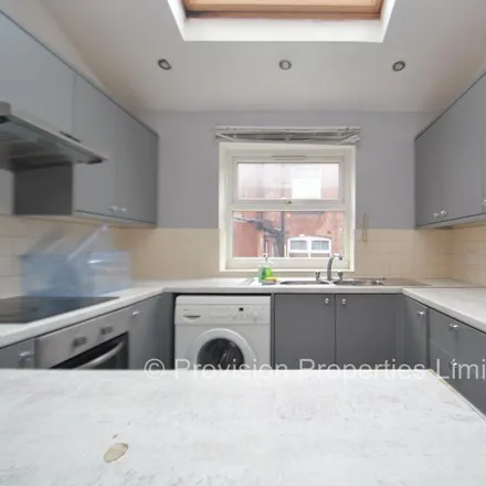 Image 7 - Mayville Street, Leeds, LS6 1ND, United Kingdom - Townhouse for rent