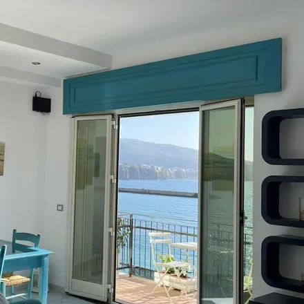 Image 2 - Meta, Napoli, Italy - Apartment for rent