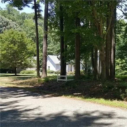 Image 2 - 98 Sandy Bottom Drive, Hardyville, Middlesex County, VA 23043, USA - House for sale