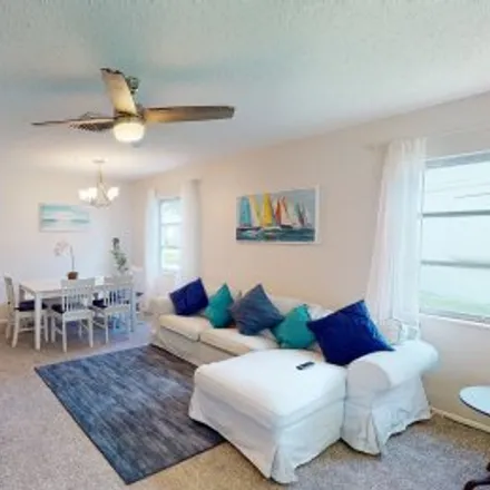 Buy this 3 bed apartment on 6006 Hibiscus Drive in Parkway Villas Condominiums, Bradenton