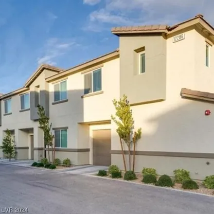 Rent this 3 bed townhouse on Glass Desert Road in Enterprise, NV 89000