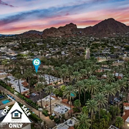 Image 2 - 4615 North 43rd Street, Phoenix, AZ 85018, USA - Apartment for sale