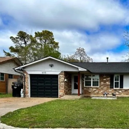 Buy this 3 bed house on 615 Southwest 10th Street in Moore, OK 73160