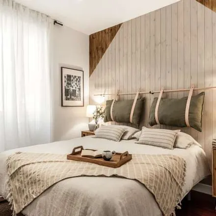 Rent this 3 bed apartment on Madrid in Floridea, Calle de Zurbano