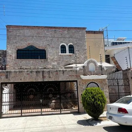 Buy this 4 bed house on Calle Enrique Rodo in Lomas de Guevara, 44648 Guadalajara