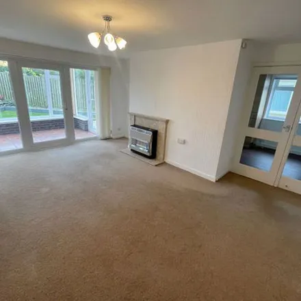 Image 5 - James Close, Llannon, SY23 5HP, United Kingdom - Apartment for rent