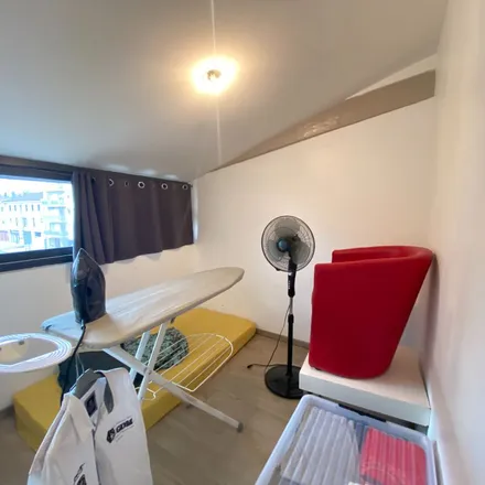 Rent this 3 bed apartment on 904 Avenue Cronstadt in 40000 Mont-de-Marsan, France