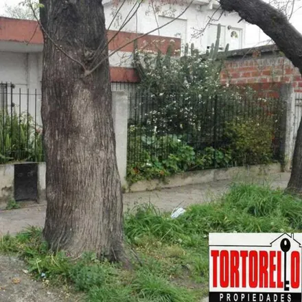 Buy this 2 bed house on Comandante Peredo in Villa Reichembach, 1718 Ituzaingó