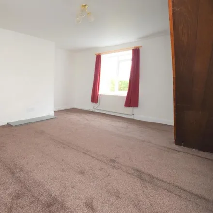 Image 4 - 13 Pine Street, Pelton Fell, DH2 3SF, United Kingdom - Townhouse for rent