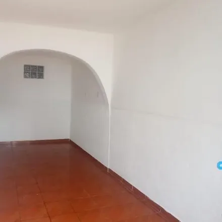 Rent this 1 bed house on Praça Isai Leiner in 131, Praça Isai Leirner