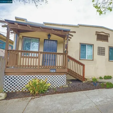 Buy this 4 bed house on 2141 11th Avenue in Oakland, CA 94622