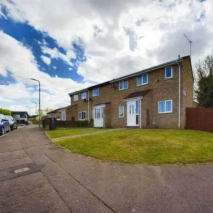 Buy this 3 bed townhouse on Caerau Lane in Cardiff, CF5 5BN