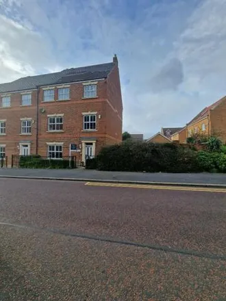 Image 4 - Featherstone Grove, Newcastle upon Tyne, United Kingdom - Townhouse for rent