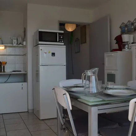 Image 3 - 66750 Saint-Cyprien, France - Apartment for rent