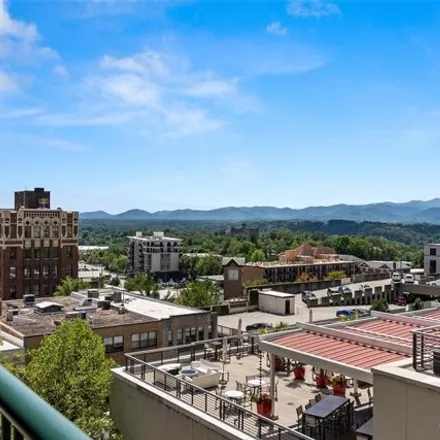 Image 7 - Haywood Park Hotel and Atrium, 1 Battery Park Alley, South Slope, Asheville, NC 28801, USA - Condo for sale