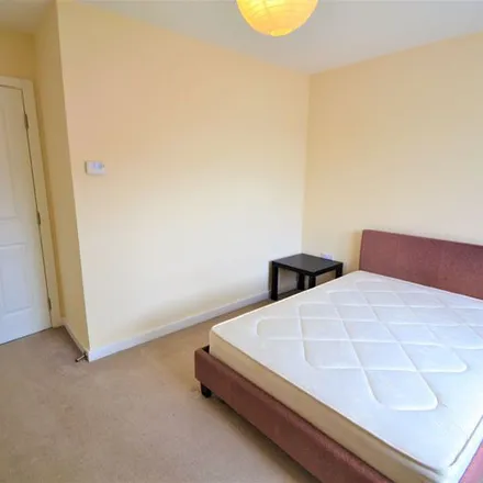 Image 5 - Pendleton Court, 22 Chaplin Close, Eccles, M6 8FW, United Kingdom - Apartment for rent