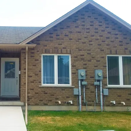 Image 2 - St. Catharines, ON, CA - House for rent