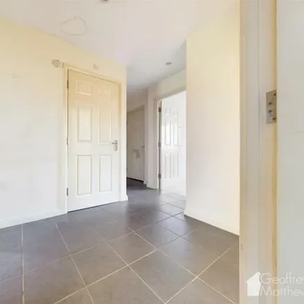 Image 5 - Cotswold Drive, North Hertfordshire, SG1 6GT, United Kingdom - Apartment for sale