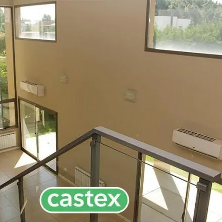 Buy this 3 bed house on Florida in B1631 BUI Del Viso, Argentina