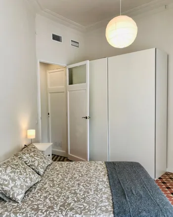 Rent this 3 bed apartment on Panaria in Carrer d'Àngel Guimerà, 46008 Valencia