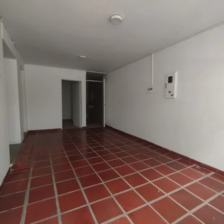 Rent this 6 bed house on Innovar salud in Carrera 49D, Barrios Unidos