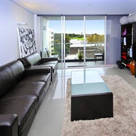 Rent this 1 bed apartment on 43/60-70 William Street