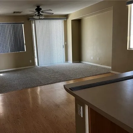 Image 4 - 8087 Palace Estate Avenue, Spring Valley, NV 89117, USA - House for rent