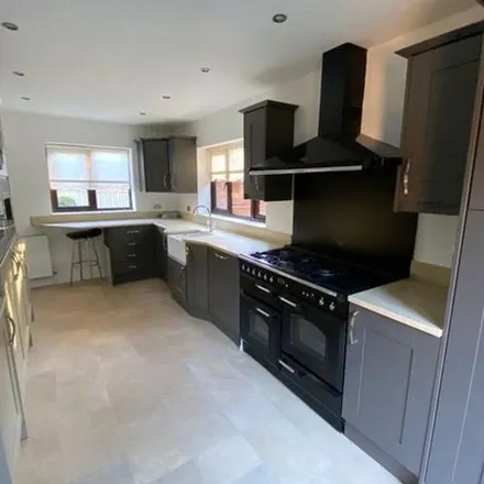 Image 1 - Challoner Close, Knowsley, L36 0XX, United Kingdom - Apartment for rent