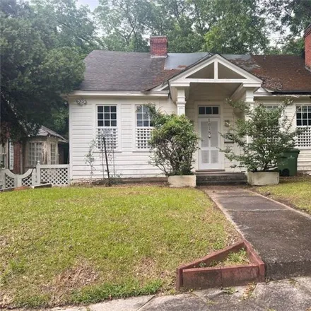 Buy this 4 bed house on 1631 South Court Street in Montgomery, AL 36104