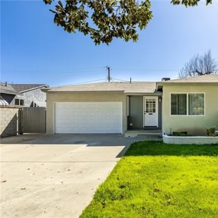 Image 1 - 7758 Etiwanda Avenue, Los Angeles, CA 91335, USA - House for rent