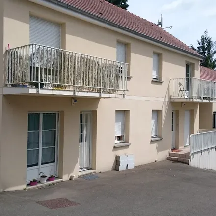Rent this 1 bed apartment on 12 bis Rue du Général Leclerc in 28230 Épernon, France