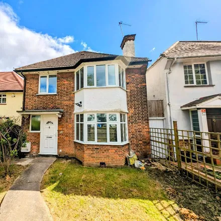 Rent this 3 bed house on 32 Greenfield Gardens in Childs Hill, London