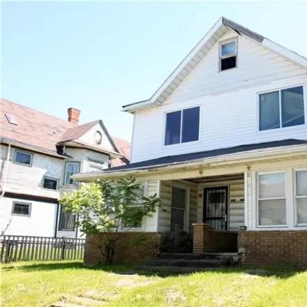 Buy this 4 bed house on 519 Arden Place in Toledo, OH 43605
