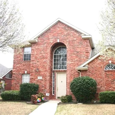 Rent this 3 bed house on 1571 Caldwell Circle in Carrollton, TX 75010