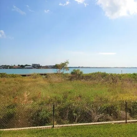 Rent this 2 bed condo on unnamed road in Fort Pierce, FL 34949