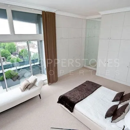 Image 8 - Charing Cross, London, SW1A 2DX, United Kingdom - Apartment for rent