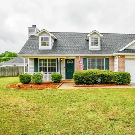 Buy this 3 bed house on 305 Brittland Drive in Warner Robins, GA 31005