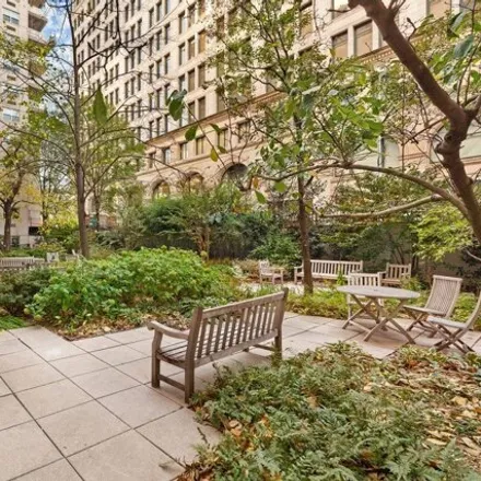 Image 1 - 70 East 10th Street, New York, NY 10003, USA - Apartment for sale