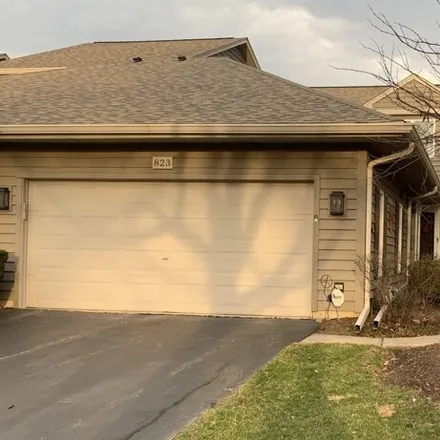 Buy this 2 bed townhouse on 883 Saddlewood Drive in Saddlewood, Glen Ellyn