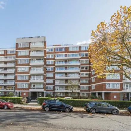 Buy this 2 bed apartment on Holly Park in London, N3 3JA
