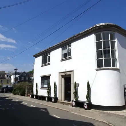 Rent this 3 bed apartment on Cornish Horizons in Station Road, Fowey