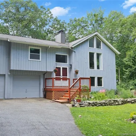 Buy this 3 bed house on 10 Pheasant Drive in New Fairfield, CT 06812