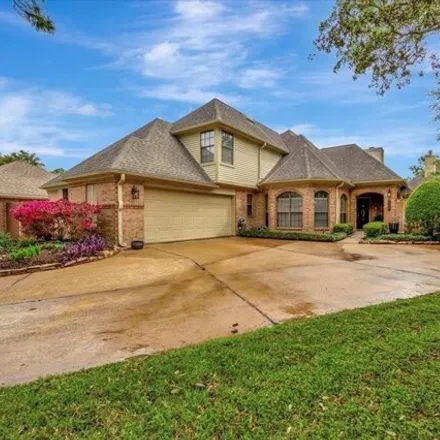 Buy this 3 bed house on 2000 Springfield Road in Houston, TX 77062