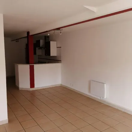 Image 3 - 39 Rue de la Boule d'Or, 10100 Romilly-sur-Seine, France - Apartment for rent