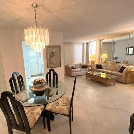 Image 9 - North Ocean Drive, Palm Beach Isles, Riviera Beach, FL 33404, USA - Condo for rent