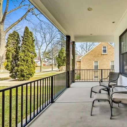 Image 3 - 665 Prairie Avenue, Des Plaines, IL 60016, USA - House for sale